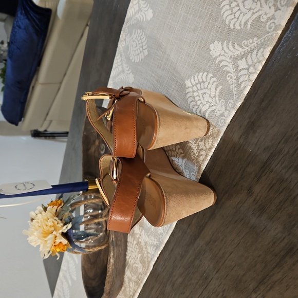 Michael Kors Shoes - Picture 4 of 6